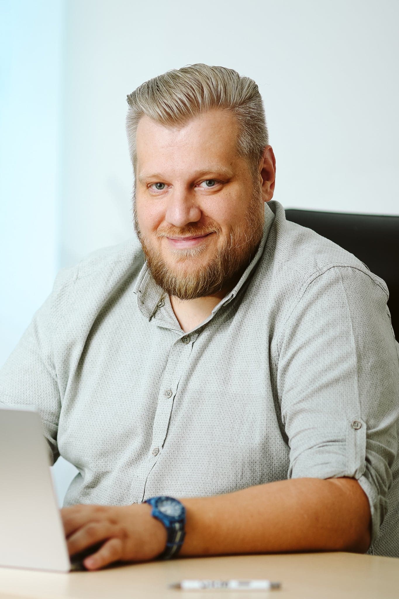 Senad Mekić headshot